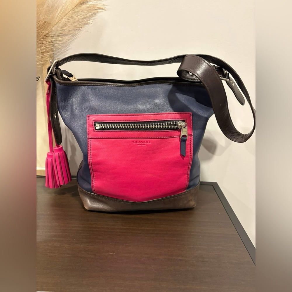 ✨ Coach Legacy Colour Block Duffle